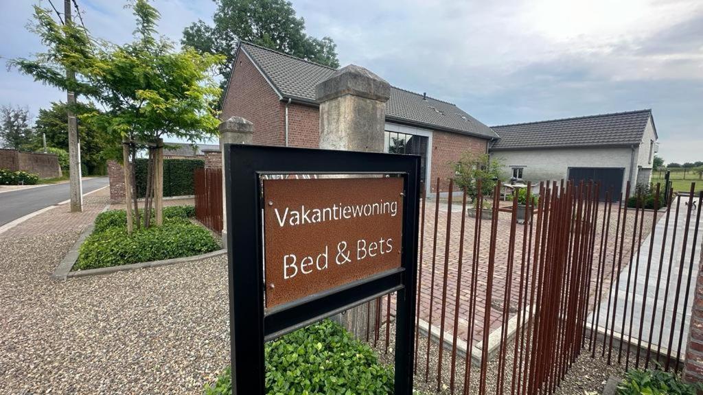 Bed&Bets! Villa Geetbets Buitenkant foto